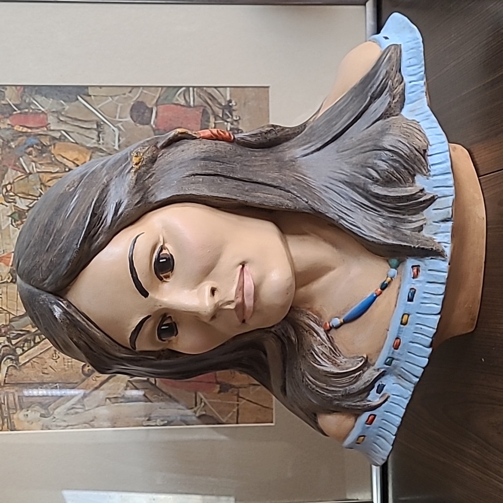 NATIVE AMERICAN INDIGENOUS WOMAN CHALKWARE BUST PROVINCIAL MOLD 1981